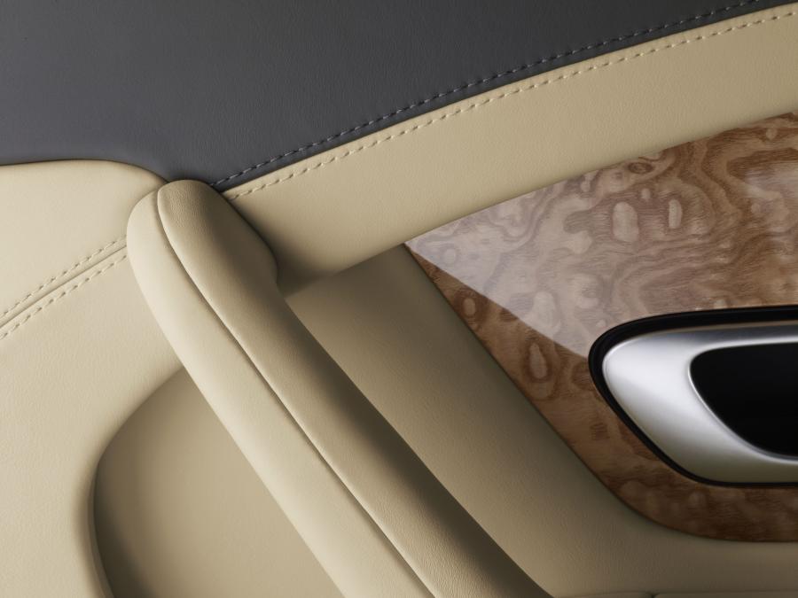  Bentley Continental GTC 2011 года  (фото 85 из 167)